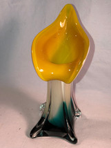 Murano/Type 7.5 Inch Tulip Vase Mint - $19.99