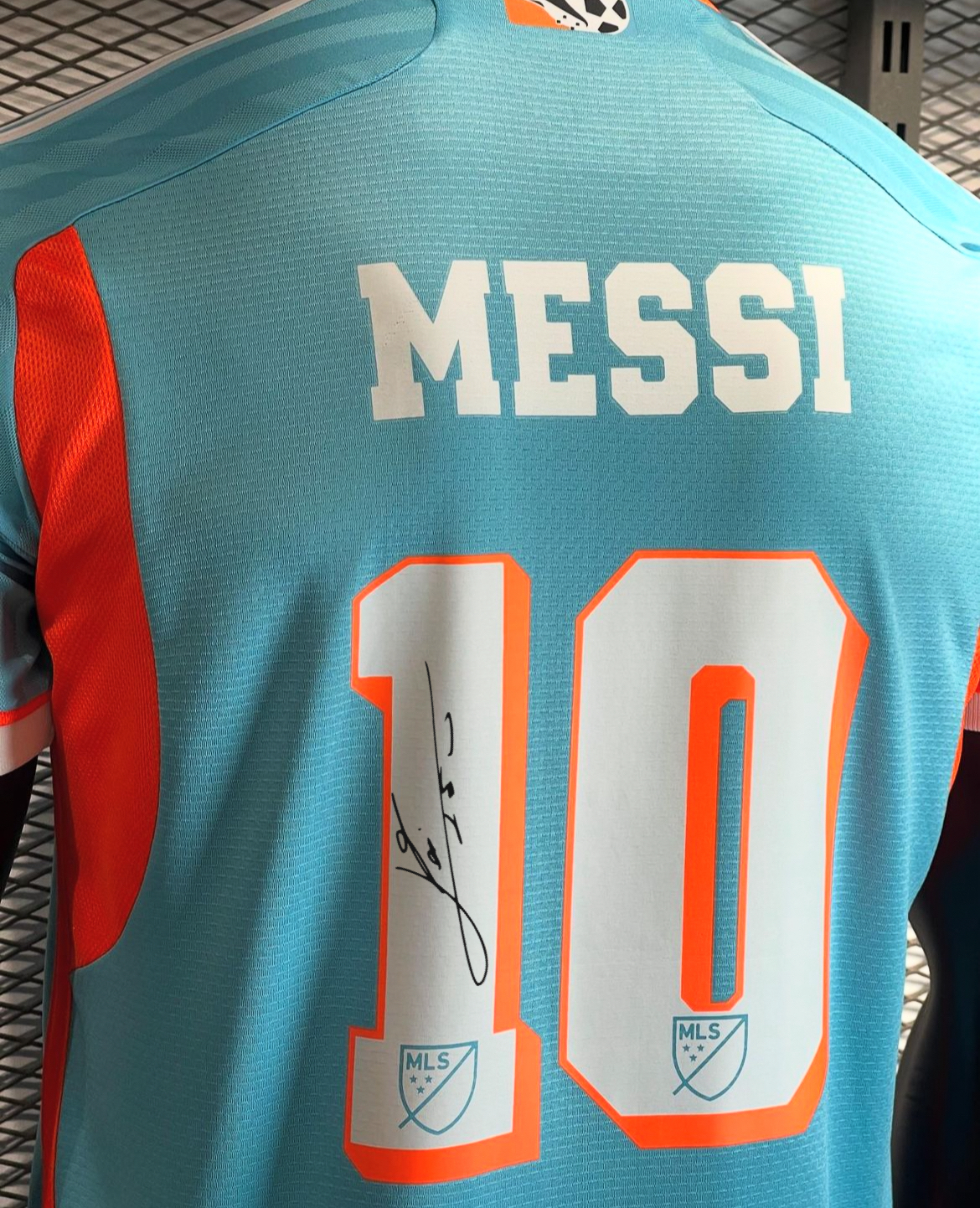 Messi SIGNED Inter miami 10 baby blue jersey with BLACK Signature/FREE SHIPPING
