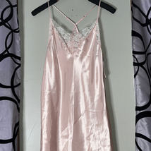 Lilac &amp; London pink lace night gown, size medium, new with tags - £14.10 GBP