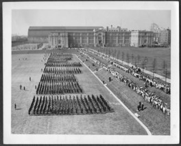 WW2 US Naval Training School (WR) Bronx Photo #8 WAVES Parade Ground Review - $19.75