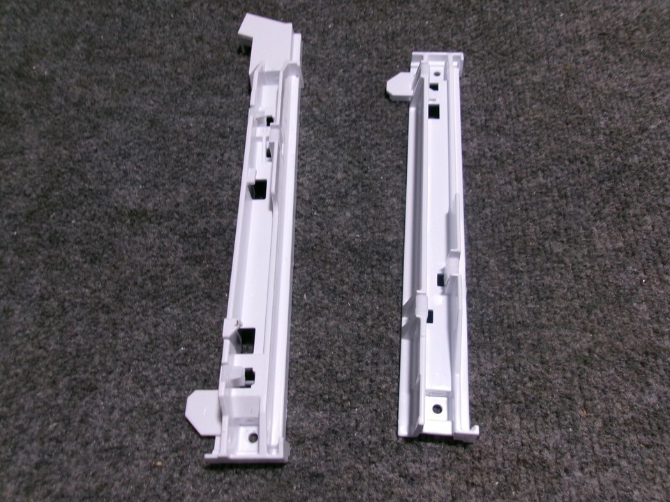 WR72X242 GE REFRIGERATOR MEAT PAN DRAWER RAIL SET WR72X241 - $25.00