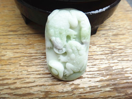 Free Shipping - good luck Natural white Golden toad  jadeite jade  Amulet charm  - £15.84 GBP