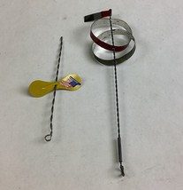 Lot Of 2 Vintage Handheld Tin Spinner Toys - $274.36 MXN