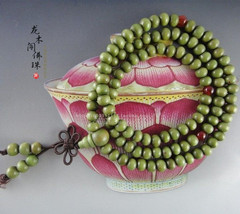 Free Shipping - Tibetan Buddhism  8 mm beads Natural Green sandalwood Mala with  - £15.98 GBP