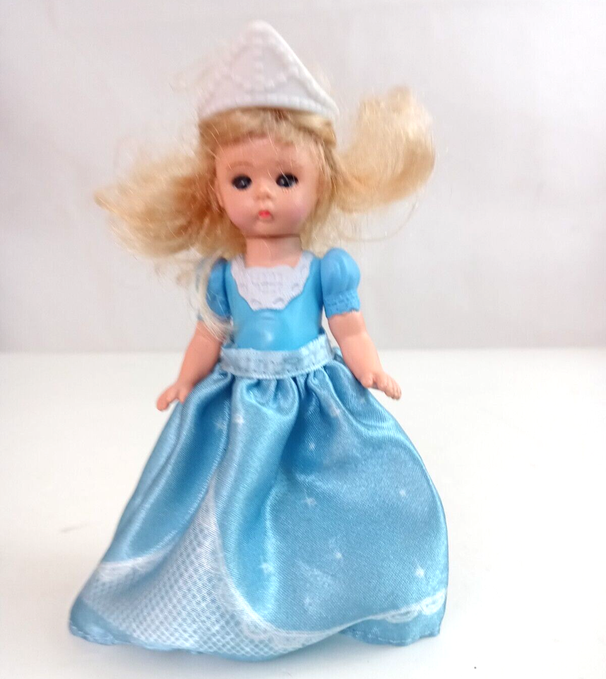 2010 Madame Alexander Cinderella 5&quot; Collectible Doll McDonald&#39;s Toy - $12.86
