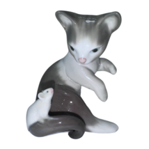 Vintage Cat and Mouse Lladró Porcelain Glossy Figurine Made in Spain - $70.00