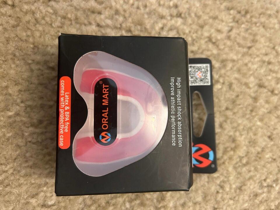Oral Mart Mouth Guard size adult w Case High Impact Sports Mouthpiece - £7.13 GBP