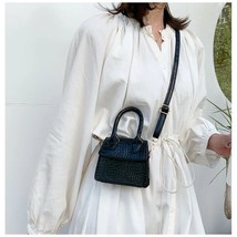 2023 New Mini Tote Bag  Pattern Flip Messenger Crossbody Bag Female Simple  Bag  - £93.74 GBP