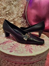 Anne Klein Leather Buckle Stitch Pump Shoe Size 8 Professional Office Career - £19.65 GBP