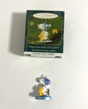 Hallmark Keepsake Ornament Winter Fun with Snoopy Miniature  2001 - $13.86