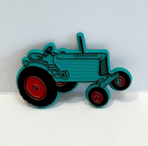 Vintage Tractor Magnet Farming Agriculture Collectible 2.5&quot; - $371.27 MXN