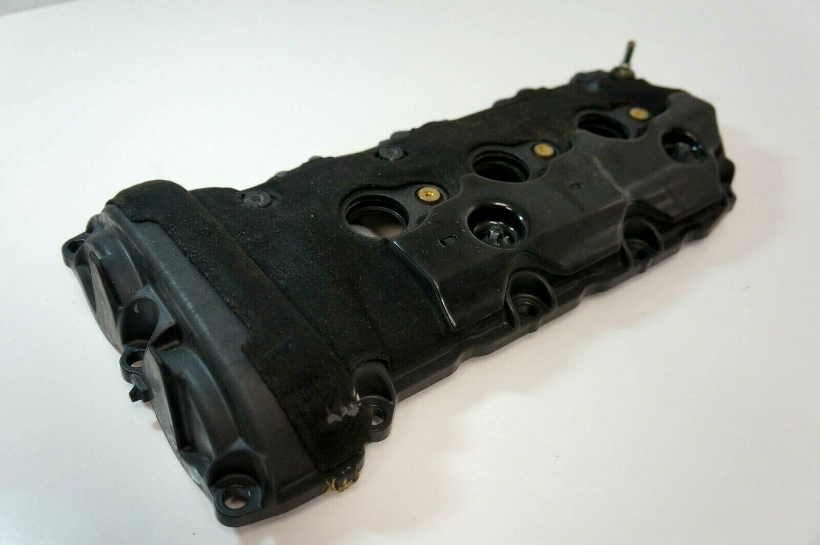 10-2013 cadillac cts right engine head valve cover passenger side - £52.03 GBP