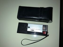 Vintage Continental ElectroFlash 555-S Camera with Pouch Case - $14.80