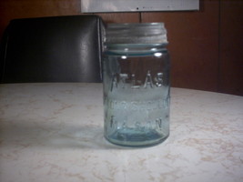 Vtg Atlas Strong Shoulder Mason Cornflower Blue/Blue Pint Mason Jar #8 Zinc Lid - $25.00