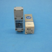 Allen Bradley 802PR-LAAJ1 /C Inductive Proximity Sensor 2 Wire NO 102-13... - £157.26 GBP