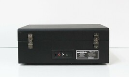 Crosley Voyager CR8017A-BK Portable Bluetooth Turntable Record Player image 5