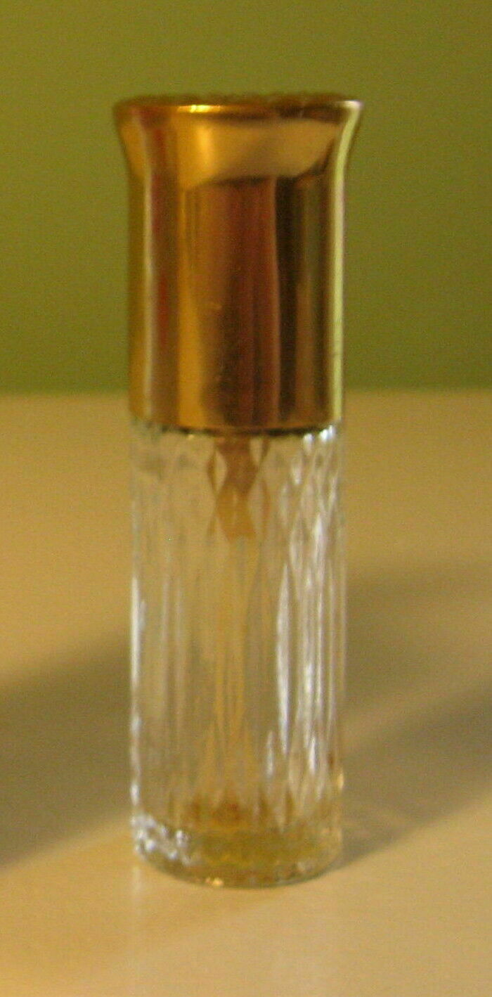 Avon Collectibles 1970 Purse Spray Essence in 1/4 Ounce Bottle - $3.69