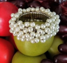 Vintage Expandable Metal Faux Pearl Cha Cha Beaded Bracelet Japan 1960&#39;s - $22.76