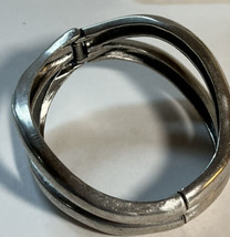 Bracelets Chico&#39;s Stainless Steel Double Design Magnetic Hinged Vintage  - $9.50