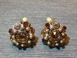 GRAZIANO Vintage Rhinestone Faux Pearl Clip On Earrings Light/Dark Amber... - £31.41 GBP
