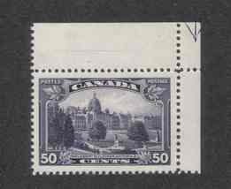 Canada  -  SC#226 UR Corner Stamp  Mint NH  - 50 cent Parliament, Victoria, BC  - £11.62 GBP