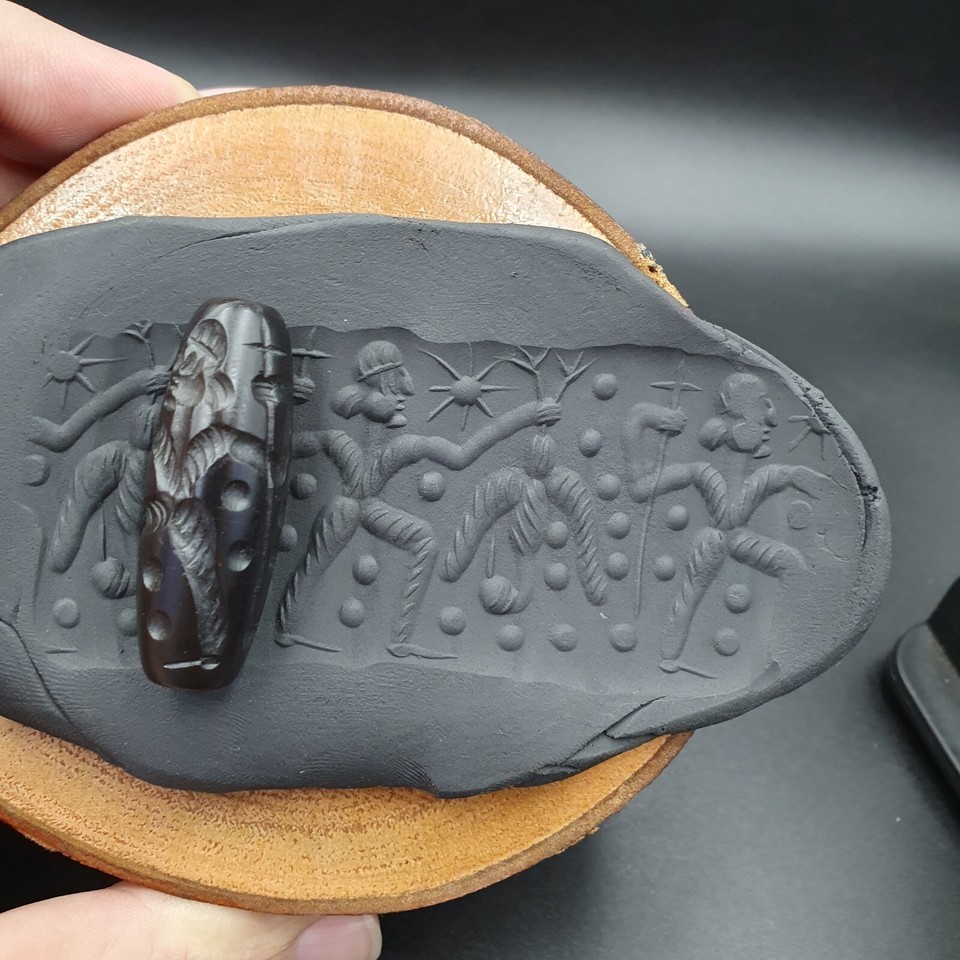 Amulette chasseur oiseau chassé pierre agate sculpture indo tibétaine #1... - $74.61