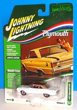 Johnny Lightning 2022 Muscle Cars USA 1967 Plymouth GTX White w/ Copper Top - £7.86 GBP