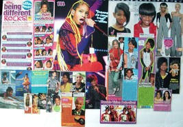 WILLOW SMITH ~ Twenty-One (21) Color CLIPPINGS, Articles, Pin-Up from 20... - $10.85