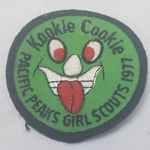 Vintage 1977 Pacific Peaks Girl Scouts Kookie Cookie Embroidered Patch 3&quot; D - £14.91 GBP