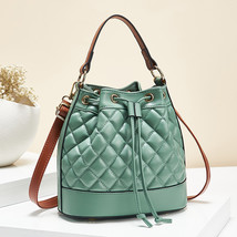  Women&#39;s Bag Fashionable Pleated Women&#39;s Bag Bucket Bag Large Capacity Shoulder  - £25.35 GBP
