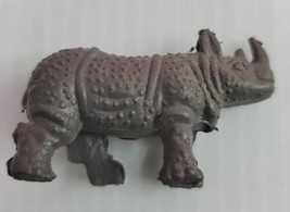 2017 Jumanji The Board Game Replacement Pieces Parts 4 Wood Pawns &amp; Rhino Figure - £7.20 GBP