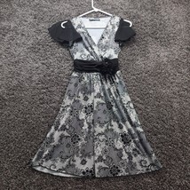 Maurices Dress Women Extra Small Black Gray Floral Cute V Neck Flutter Sleeve - £2.35 GBP