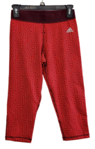 Adidas Mujer Tech Ajuste Mayor Que Capri Medias,Rojo Sol /Granate/Estamp... - $27.94
