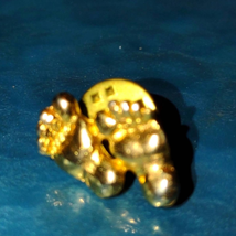 Vintage gold footprints lapel pin~Pinback - £13.20 GBP