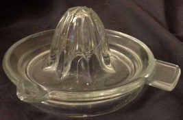 Vintage Anchor Hocking Glass Juice Squeezer With Spout - Gdc -NICE Vintage Piece - £21.02 GBP