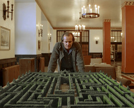 Jack Nicholson in The Shining Looking at Model of Hotel Maze 16x20 Canvas - £54.84 GBP