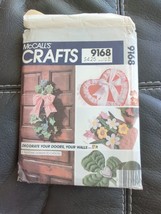 vintage mccalls crafts sewing pattern door wreaths 9168 holiday seasonal cut - $8.54