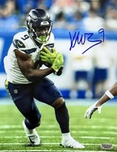 KENNETH WALKER III SIGNED 8x10 PHOTO SEAHAWKS With COA - £67.60 GBP