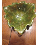 Mid-Century Green Leaf Ceramic Bowl - $24.61 CAD