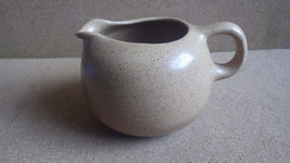 VINTAGE HEATH CERAMICS MCM BROWNSTONE CREAM PITCHER 1949-64  - $75.00