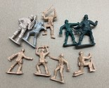 Vintage Mini Action Figures Assorted Lot Of 9 Army Guys Plastic Molded - £6.26 GBP