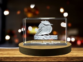 LED Base included | Common Green Magpie 3D Engraved Crystal 3D Engraved Crystal - £31.45 GBP+