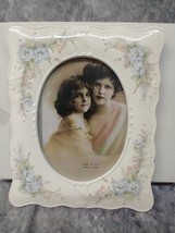 Heavy Victorian Style Floral Photo Embossed Picture Frame 5 X 7 Oval Cen... - £14.59 GBP