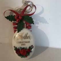 Vintage 1991 Mother Christmas Ornament Decoration XM1 - £6.30 GBP