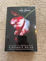 New Moon (The Twilight Saga) - Paperback By Meyer, Stephenie - GOOD - £3.13 GBP
