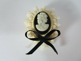 Vintage Cameo Brooch Beaded Scalloped Lace Black and White - £11.64 GBP
