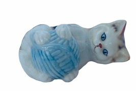 Danbury Mint Cats Character Kitten Figurine anthropomorphic vtg Roly Poly yarn - £23.70 GBP