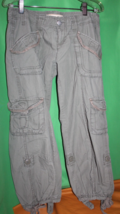 Younique Gray Color Capri Length Women&#39;s Cargo Style Pants Size 3 Cotton - $19.79