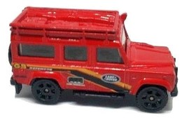 Matchbox - &#39;97 Land Rover Defender 110: MBX Metal #65 (2007) *Red / Loose* - £2.15 GBP