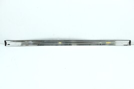 2004-06 VOLKSWAGEN PHAETON FRONT RIGHT DOOR EXTERIOR DOOR MOLDING TRIM H2084 image 6